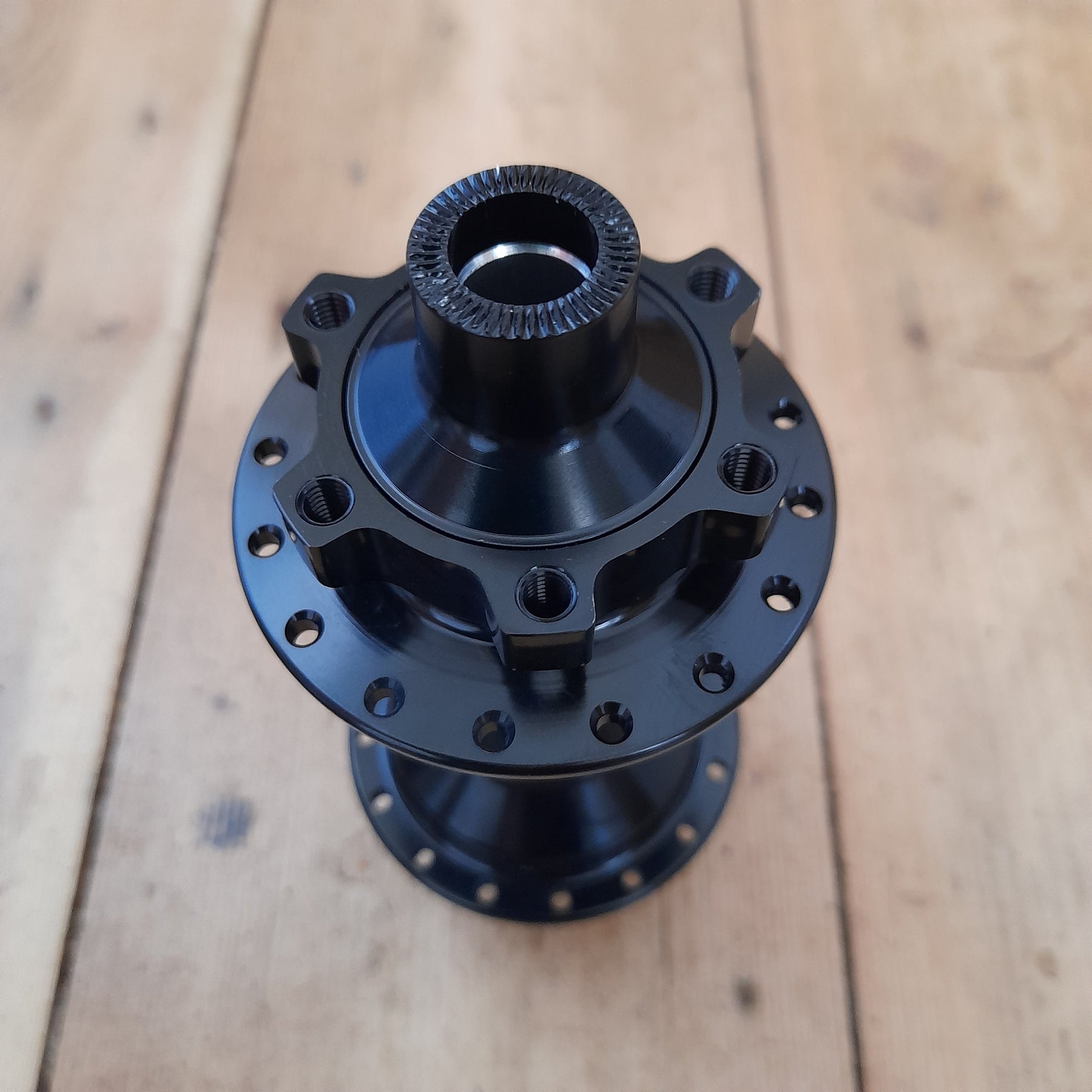 Fixed Hub - 142mm double 6-bolt fixed