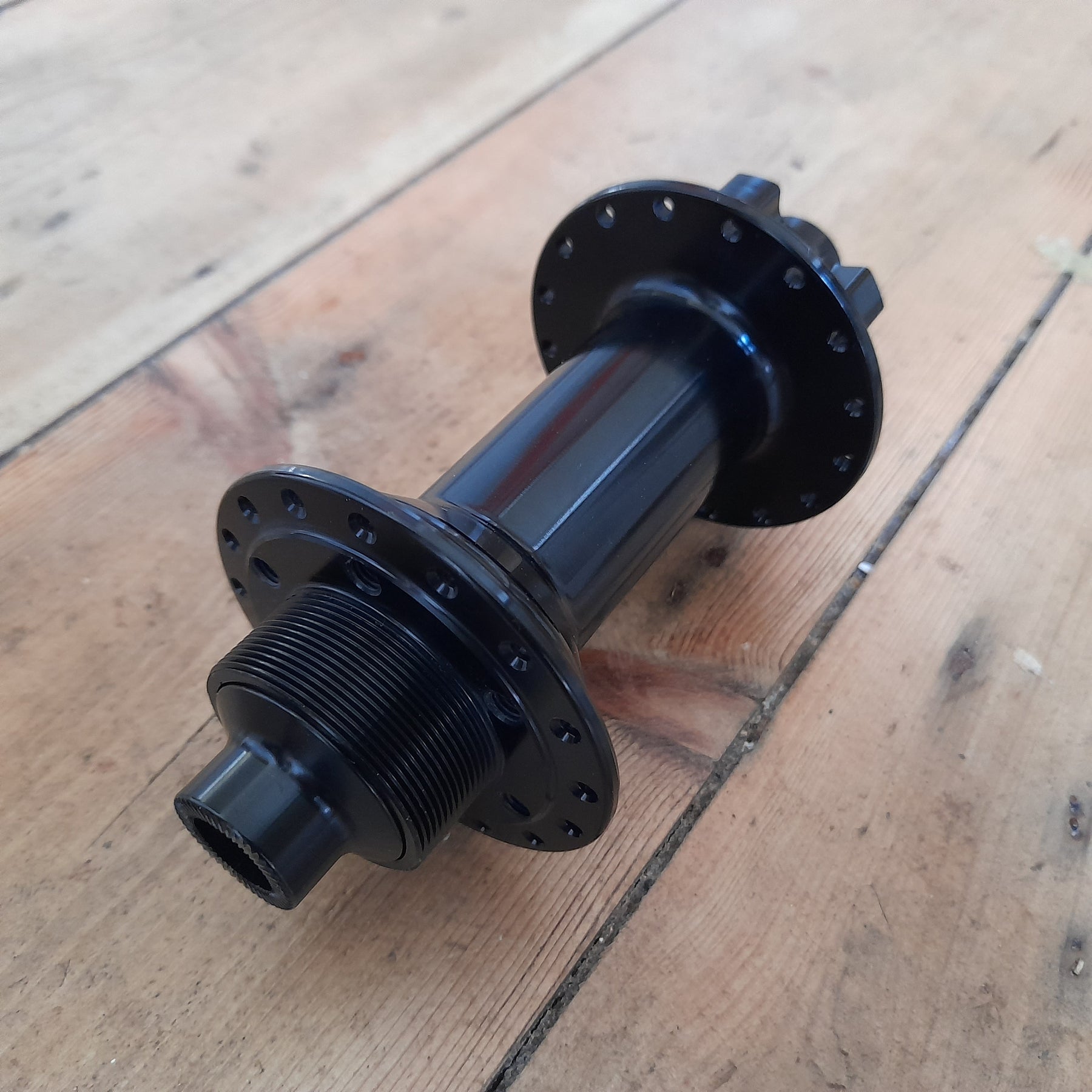 Fixed Hub - 142mm double 6-bolt fixed